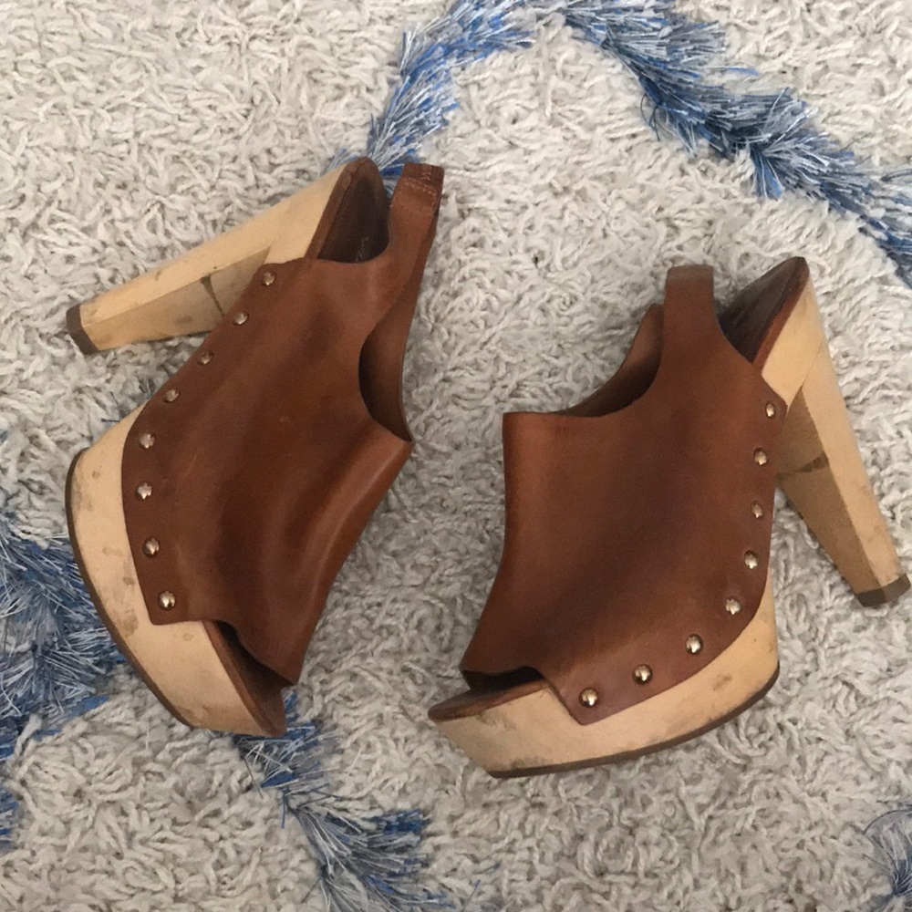 Via Spiga heels!